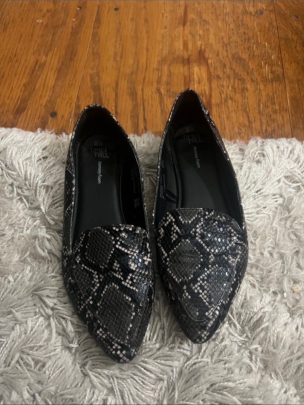 Time and Tru Black and Gray Snake-Print Pointed Toe Flats